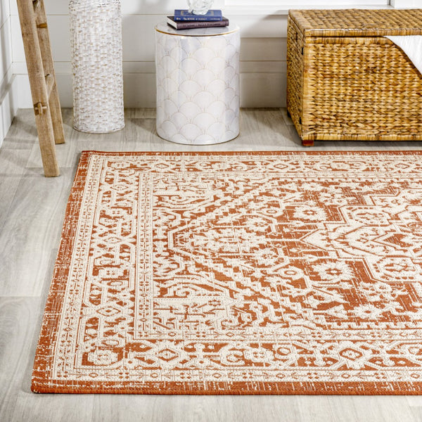 HomeRoots 5' Orange and Cream Medallion Area Rug – Durable Indoor/Outdoor Style for Living Spaces & Patios 702962