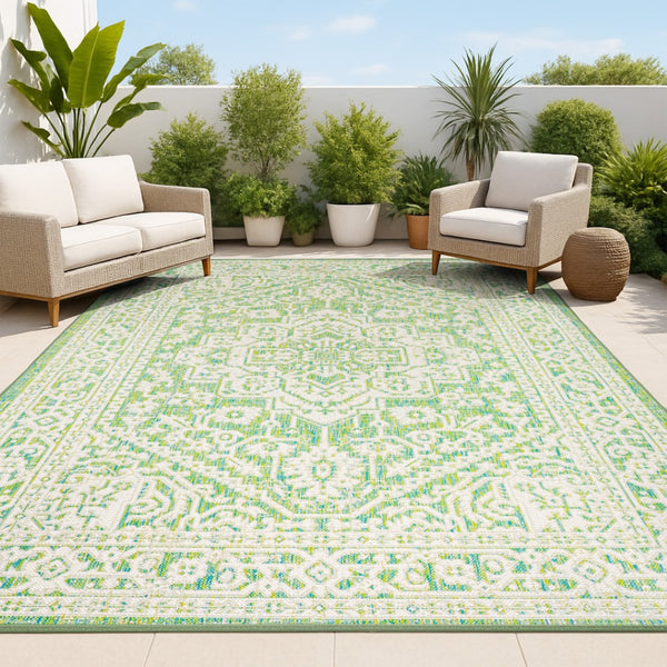 HomeRoots 9' X 12' Cream & Green Medallion Area Rug - Durable Indoor/Outdoor Elegance for Any Space! 702974
