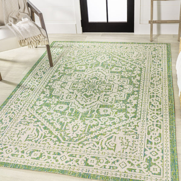 HomeRoots 9' X 12' Cream & Green Medallion Area Rug - Durable Indoor/Outdoor Elegance for Any Space! 702974