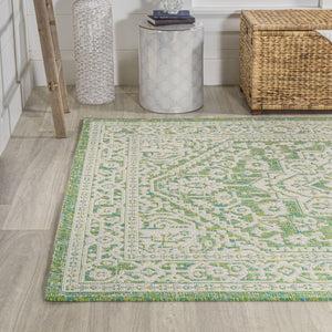 HomeRoots 9' X 12' Cream & Green Medallion Area Rug - Durable Indoor/Outdoor Elegance for Any Space! 702974