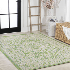 HomeRoots 9' X 12' Cream & Green Medallion Area Rug - Durable Indoor/Outdoor Elegance for Any Space! 702974