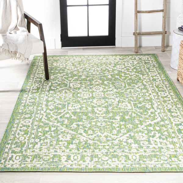 HomeRoots 8' X 10' Cream and Green Medallion Indoor-Outdoor Area Rug - Durable, Stylish, Low-Maintenance Décor 702988