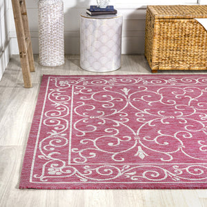 HomeRoots 5' Vibrant Fuchsia and Light Gray Medallion Area Rug – Durable Indoor/Outdoor Style for Any Space 703012