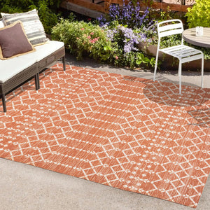 HomeRoots 5' Vibrant Orange and Cream Trellis Area Rug – Stylish, Durable Indoor/Outdoor Decor for Any Space 703057