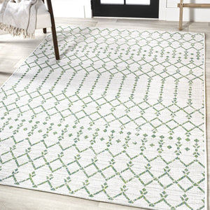 HomeRoots 9' X 12' Green and Ivory Trellis Rug - Versatile Indoor/Outdoor Design, Durable & Easy to Clean! 703069