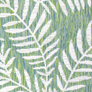 HomeRoots 5' Cream and Green Floral Area Rug - Durable Indoor/Outdoor Design for Living Spaces & Patios 703127