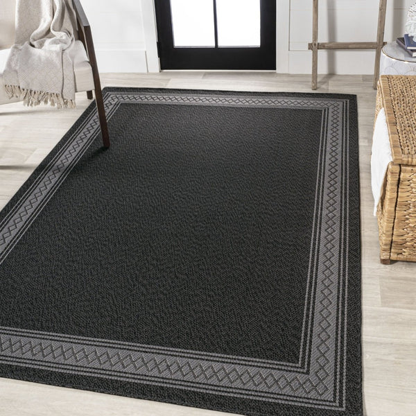 HomeRoots 5' Black and Gray Geometric Indoor Outdoor Area Rug - Modern, Durable, Low-Maintenance Design! 703131