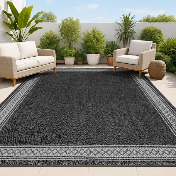 HomeRoots 8' X 10' Black and Gray Geometric Area Rug - Stylish Indoor/Outdoor Rug for Modern Spaces & Durability 703132