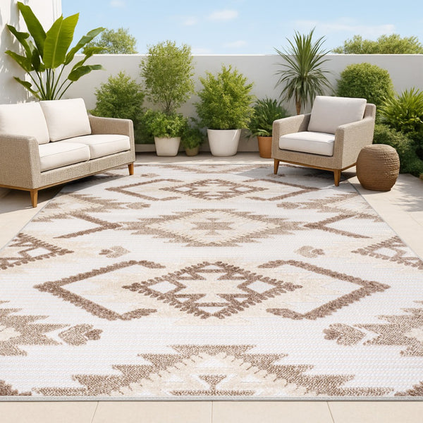HomeRoots 8' X 10' Brown and Ivory Moroccan Area Rug - Durable Indoor/Outdoor Design with Elegant Quatrefoil Pattern 703331