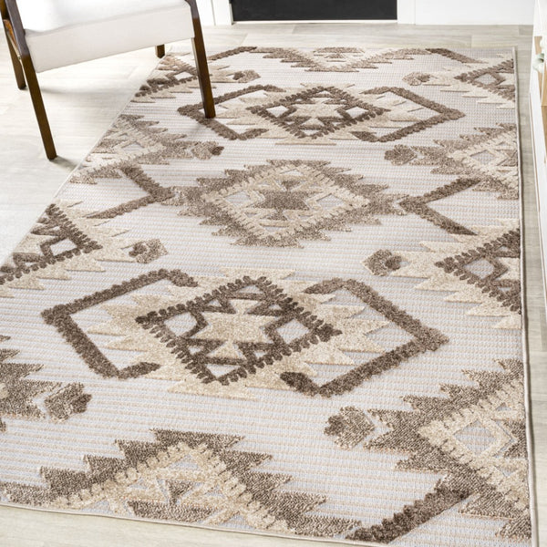 HomeRoots 8' X 10' Brown and Ivory Moroccan Area Rug - Durable Indoor/Outdoor Design with Elegant Quatrefoil Pattern 703331