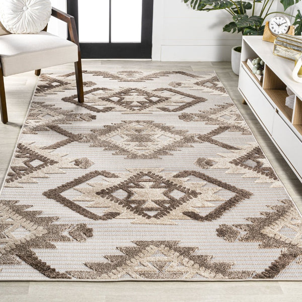 HomeRoots 8' X 10' Brown and Ivory Moroccan Area Rug - Durable Indoor/Outdoor Design with Elegant Quatrefoil Pattern 703331