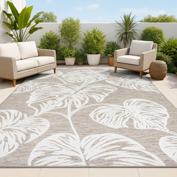 HomeRoots 5' Brown and Ivory Floral Area Rug – Elegant Indoor/Outdoor Design for Versatile Spaces, Easy Care 703340