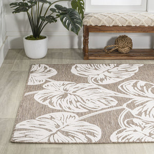 HomeRoots 5' Brown and Ivory Floral Area Rug – Elegant Indoor/Outdoor Design for Versatile Spaces, Easy Care 703340