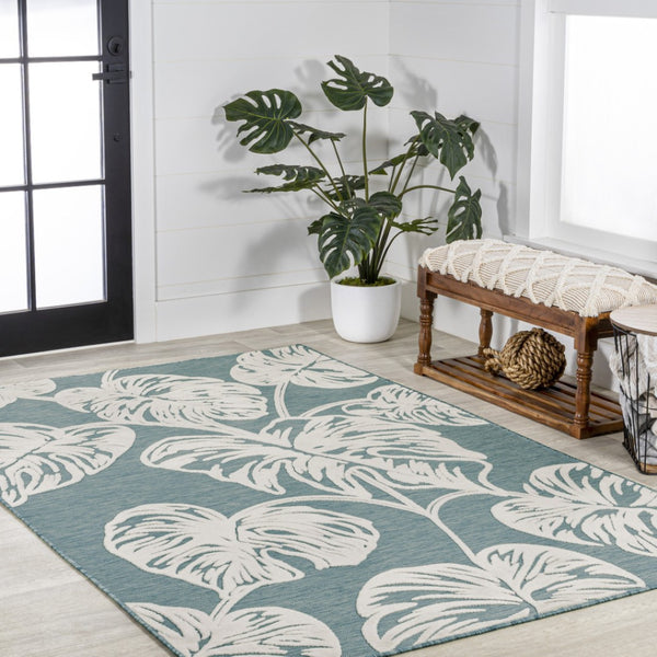 HomeRoots 5' Blue and Ivory Floral Area Rug - Elegant Indoor/Outdoor Design with High-Low Pile Texture 703345