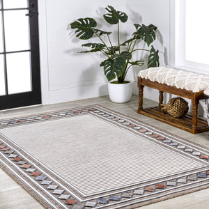 HomeRoots 5' Brown and Ivory Geometric Area Rug - Durable Indoor/Outdoor Accent for Modern Spaces, 5' x 8' 703365