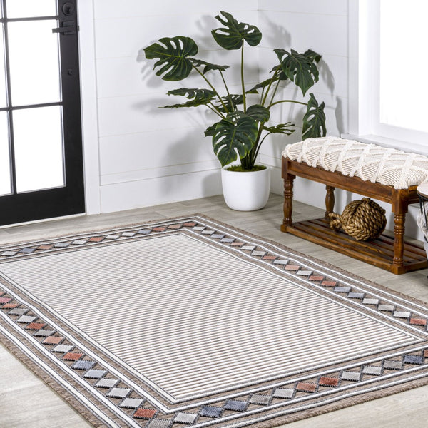 HomeRoots 5' Brown and Ivory Geometric Area Rug - Durable Indoor/Outdoor Accent for Modern Spaces, 5' x 8' 703365