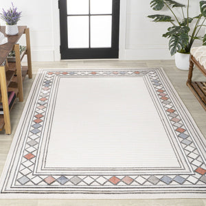 HomeRoots 5' Ivory and Beige Geometric Indoor Outdoor Area Rug - Versatile, Durable, and Stylish for Any Space 703370