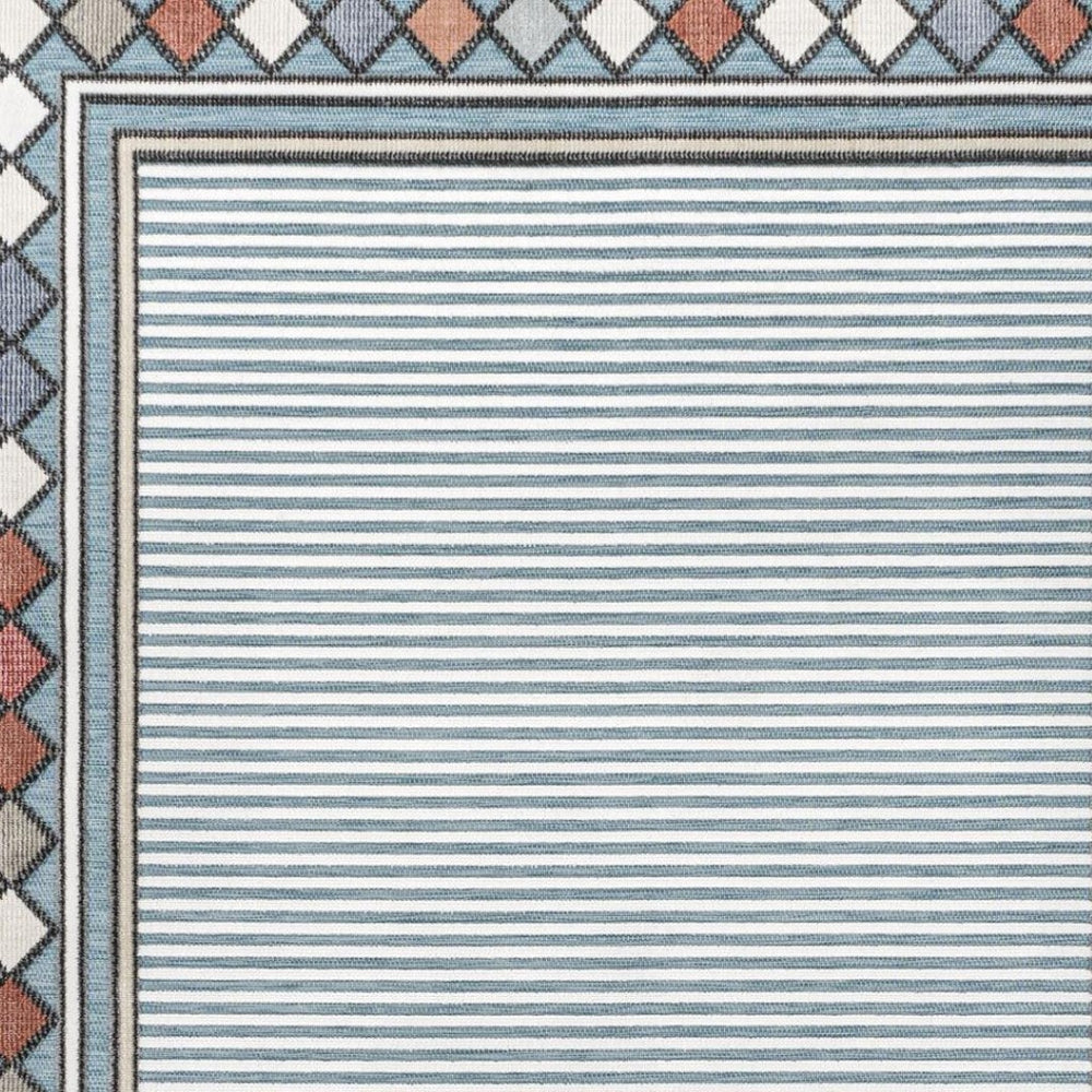 HomeRoots 5' Blue and Ivory Geometric Area Rug - Stylish Indoor/Outdoor Comfort for High-Traffic Spaces 703380