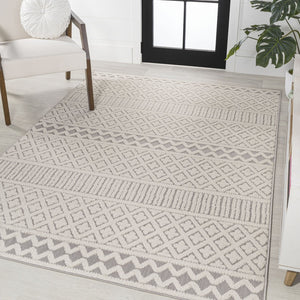 HomeRoots 5' X 8' Cream and Gray Trellis Indoor-Outdoor Area Rug: Stylish, Durable, Easy Care for Any Space! 703392