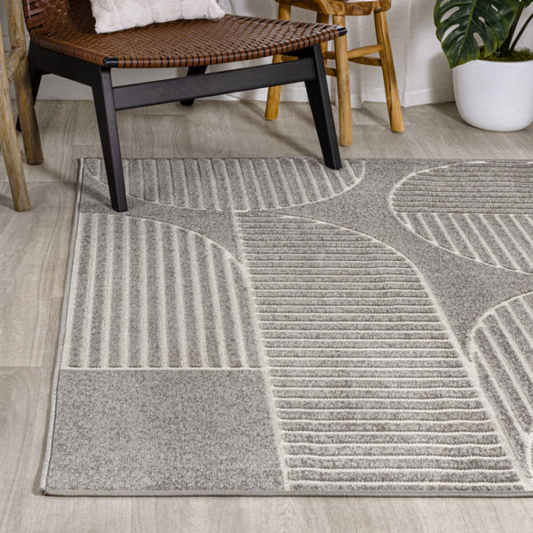 HomeRoots 8' Gray and Cream Striped Area Rug - Durable Indoor/Outdoor Comfort for Stylish Living Spaces & Patios 703423