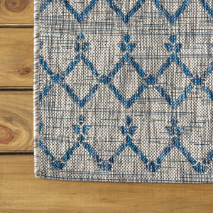 HomeRoots 8' Light Gray & Navy Blue Square Trellis Rug - Stylish Indoor/Outdoor Design, Durable & Easy Care! 703450