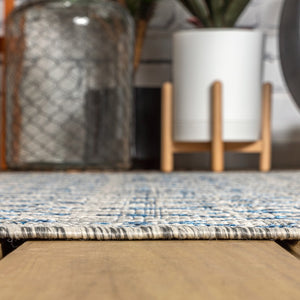 HomeRoots 8' Light Gray & Navy Blue Square Trellis Rug - Stylish Indoor/Outdoor Design, Durable & Easy Care! 703450