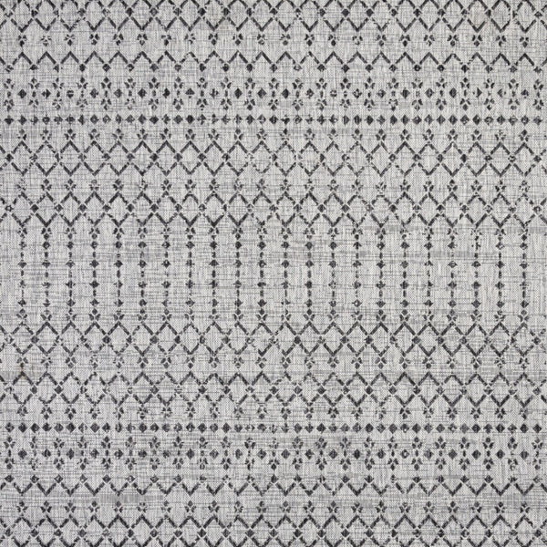 HomeRoots 6' Light Gray and Black Square Trellis Rug - Stylish, Durable Indoor/Outdoor Area Rug for Any Space 703478