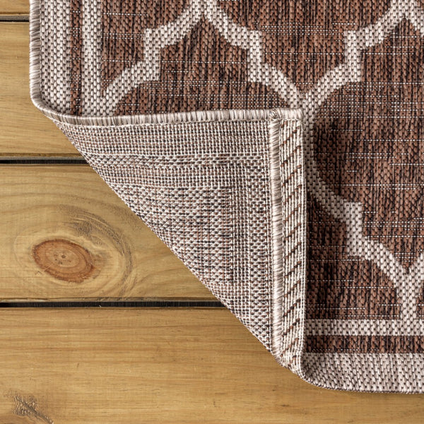 HomeRoots 6' Espresso and Taupe Square Rug – Versatile Geometric Design for Indoor/Outdoor Spaces, Easy Care! 703498