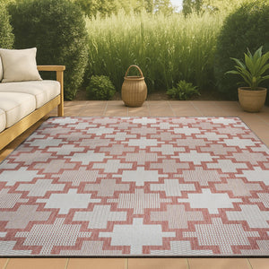 HomeRoots 5' Salmon and Cream Trellis Rug - Stylish Indoor/Outdoor Design, Durable & Easy-Care for Any Space 703534