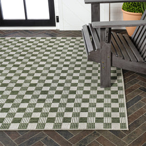 HomeRoots 8' X 10' Geometric Green and Cream Area Rug for Indoor-Outdoor Style, Durable, Easy-Clean & Chic 703547