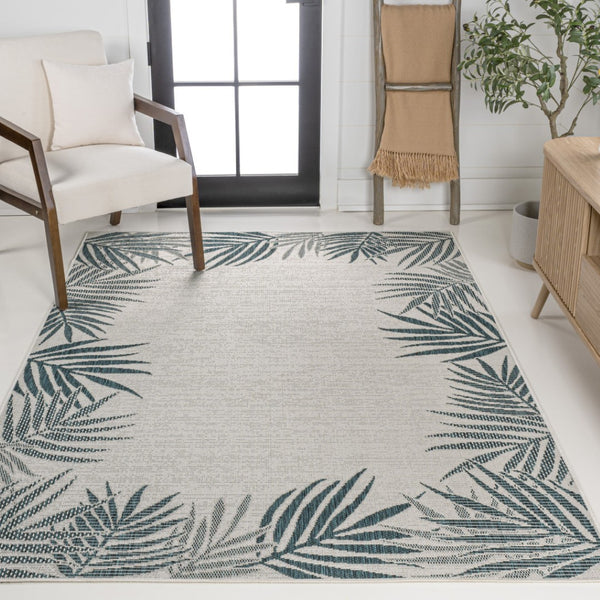 HomeRoots 5' Blue and Cream Floral Area Rug – Indoor/Outdoor Durable Design for Timeless Elegance & Easy Care 703554