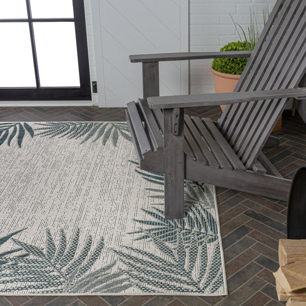 HomeRoots 8' X 10' Blue and Cream Floral Area Rug - Stylish Indoor/Outdoor Rug with Durable, Easy-Care Design 703555