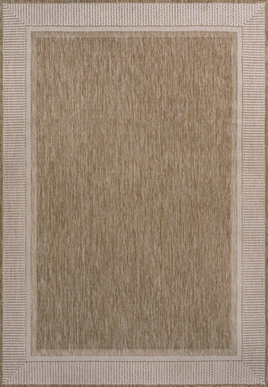 HomeRoots 5' Chic Beige & Cream Indoor/Outdoor Area Rug - Durable, Versatile, Low-Maintenance for Any Space! 703566