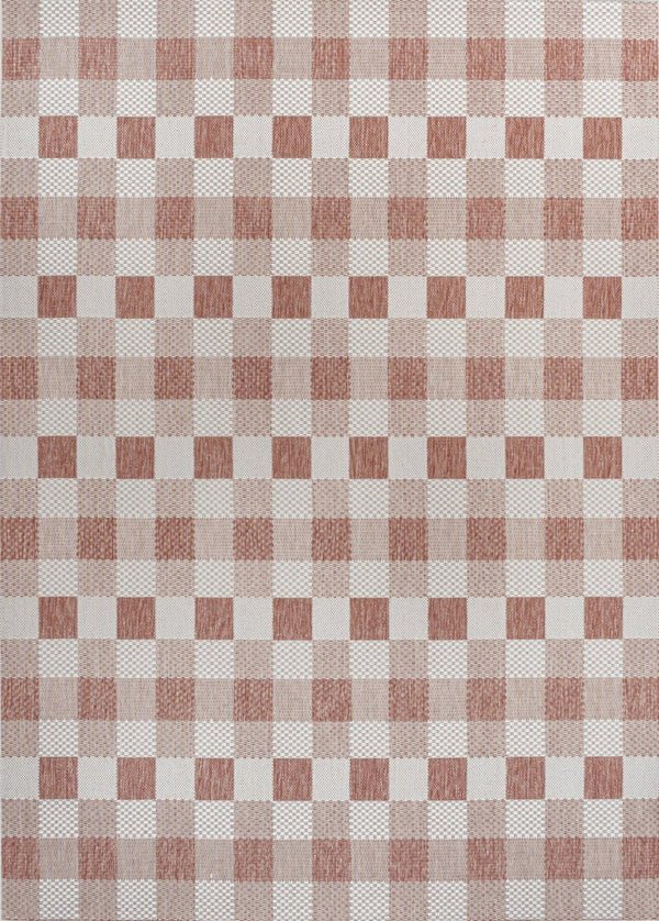 HomeRoots 5' Salmon & Cream Geometric Area Rug - Indoor/Outdoor, Stylish, Durable, Easy Care for Modern Spaces 703578