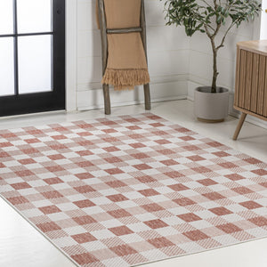 HomeRoots 5' Salmon & Cream Geometric Area Rug - Indoor/Outdoor, Stylish, Durable, Easy Care for Modern Spaces 703578