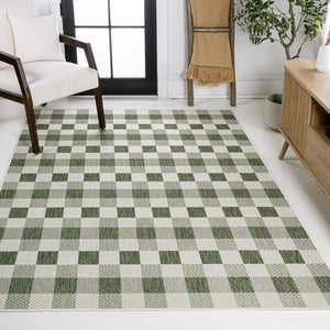 HomeRoots 5' Geometric Green and Cream Area Rug – Stylish Indoor/Outdoor Accent for Versatile Living Spaces 703590