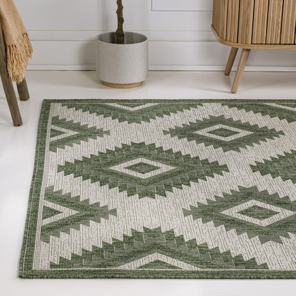 HomeRoots 5' Stylish Green and Cream Moroccan Area Rug for Indoor & Outdoor Use - Durable, Low-Maintenance Design 703602