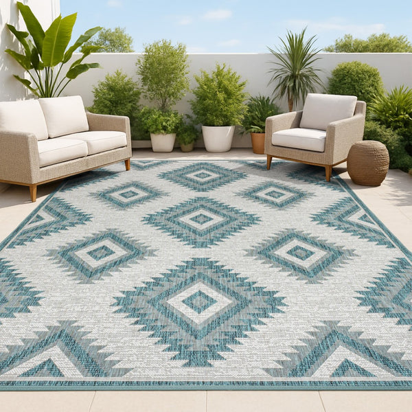 HomeRoots 5' Turquoise and Cream Moroccan Area Rug - Stylish Indoor/Outdoor Decor for Versatile Spaces 703606