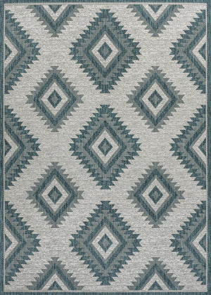 HomeRoots 5' Turquoise and Cream Moroccan Area Rug - Stylish Indoor/Outdoor Decor for Versatile Spaces 703606