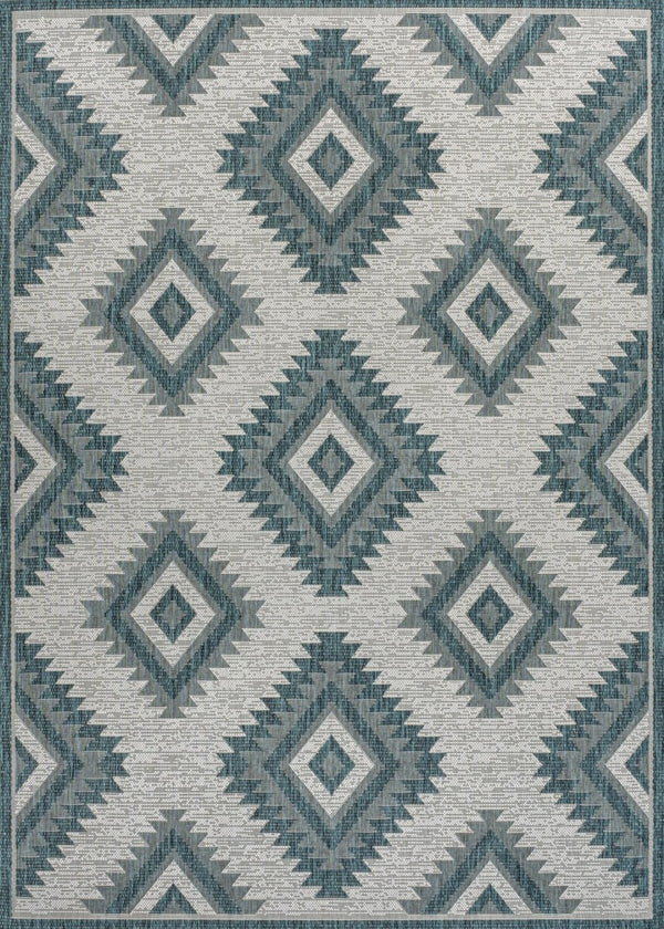 HomeRoots 5' Turquoise and Cream Moroccan Area Rug - Stylish Indoor/Outdoor Decor for Versatile Spaces 703606