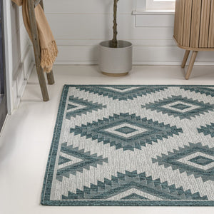 HomeRoots 5' Turquoise and Cream Moroccan Area Rug - Stylish Indoor/Outdoor Decor for Versatile Spaces 703606