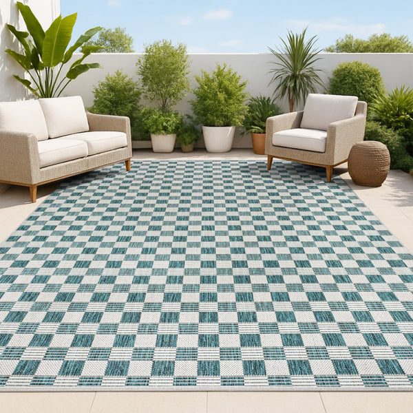 HomeRoots 5' Turquoise and Cream Geometric Area Rug - Stylish, Durable Indoor/Outdoor Mat for Any Space! 703634
