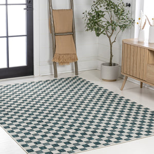 HomeRoots 5' Turquoise and Cream Geometric Area Rug - Stylish, Durable Indoor/Outdoor Mat for Any Space! 703634