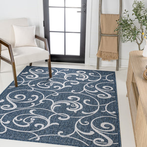HomeRoots 5' Navy Blue & Cream Floral Indoor/Outdoor Area Rug - Durable, Stylish, Easy-Care for Any Space! 703642