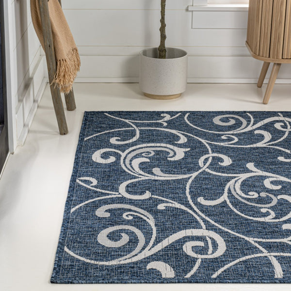 HomeRoots 5' Navy Blue & Cream Floral Indoor/Outdoor Area Rug - Durable, Stylish, Easy-Care for Any Space! 703642