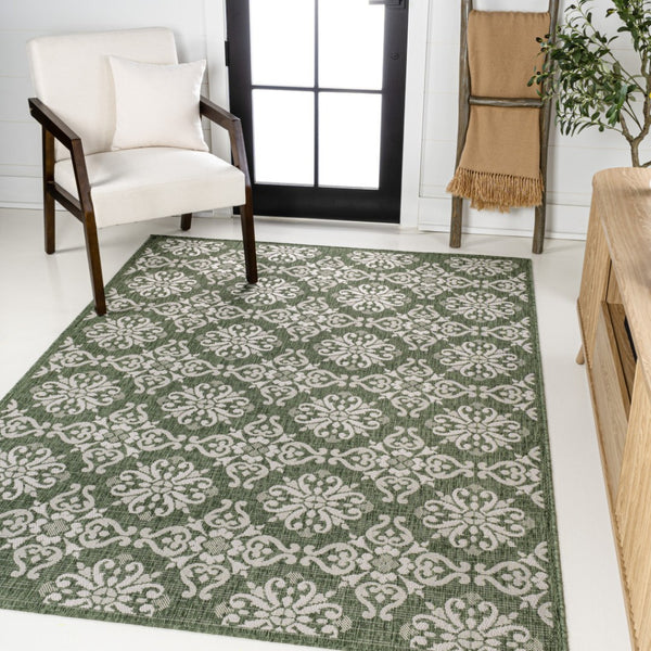 HomeRoots 5' Green and Cream Floral Area Rug – Versatile Indoor/Outdoor Charm for Living Spaces and Patios 703650