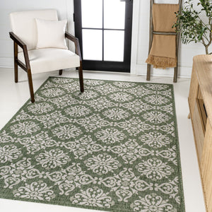 HomeRoots 8' X 10' Green and Cream Floral Area Rug - Durable, Stylish Indoor/Outdoor Comfort for Any Space 703651
