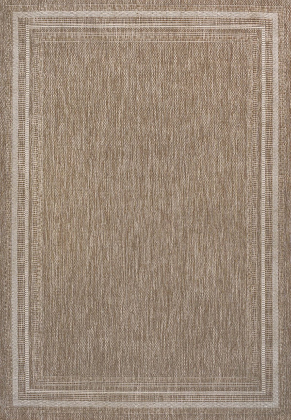 HomeRoots 5' Indoor Outdoor Area Rug in Beige and Cream – Durable, Stylish, Low-Maintenance for Any Space 703658