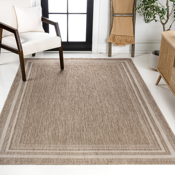 HomeRoots 5' Indoor Outdoor Area Rug in Beige and Cream – Durable, Stylish, Low-Maintenance for Any Space 703658