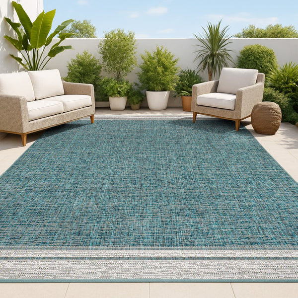 HomeRoots 5' Turquoise and Cream Area Rug – Durable Indoor/Outdoor Accent, Weather-Resistant, Easy Care Design 703670